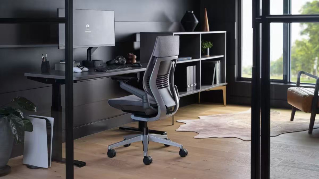Премиальное кресло Steelcase